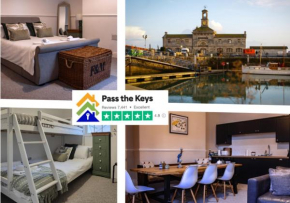 Pass the Keys Stylish Retreat In Heart Of Ramsgate- FREE Parking